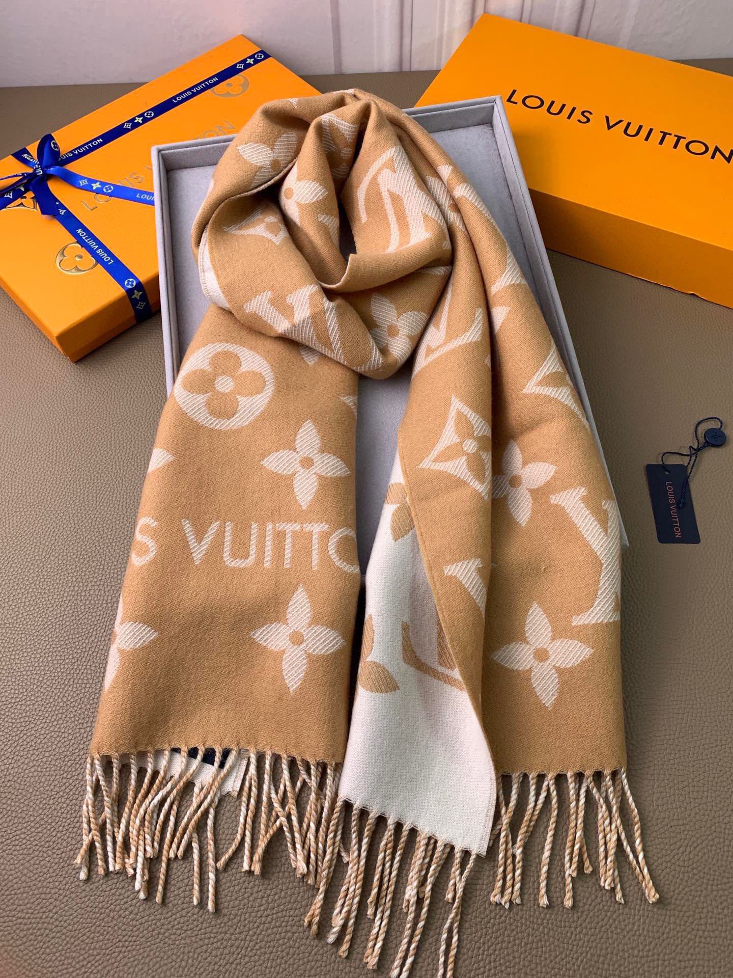 Louis Vuitton Scarf